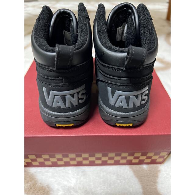 VANS(ヴァンズ)のvans スノーシューズ　18cm キッズ/ベビー/マタニティのキッズ靴/シューズ(15cm~)(スニーカー)の商品写真