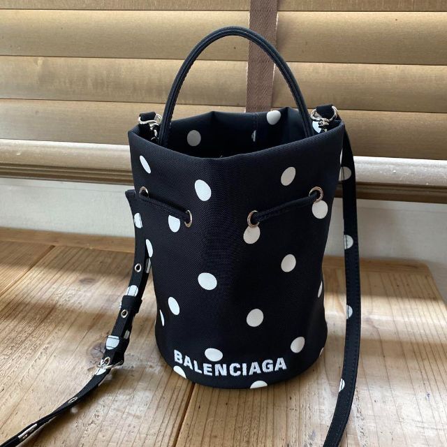 低価送料無料Balenciaga - 極美品 バレンシアガ ドローストローリング ...