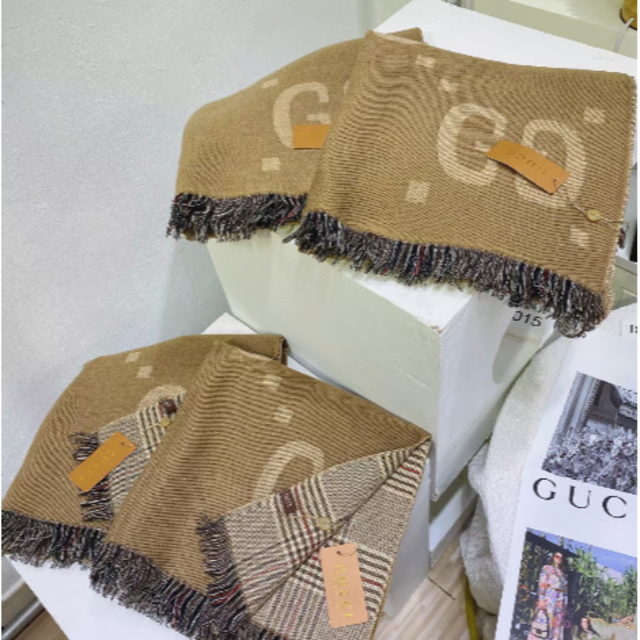 【週末値下げします！】GUCCI GGロゴストール ベージュ・ブラウン 8068112517-6.jpg