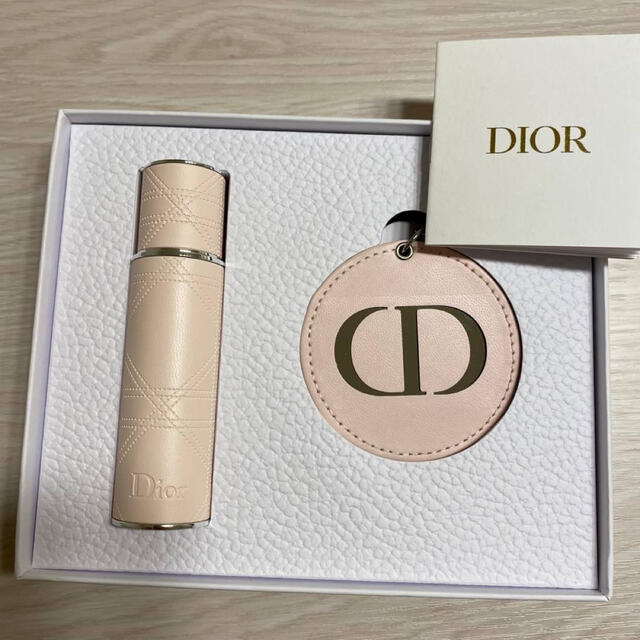 Christian Dior(クリスチャンディオール)の【新品未使用未開封】ディオールバースデーノベルティ コスメ/美容のキット/セット(コフレ/メイクアップセット)の商品写真