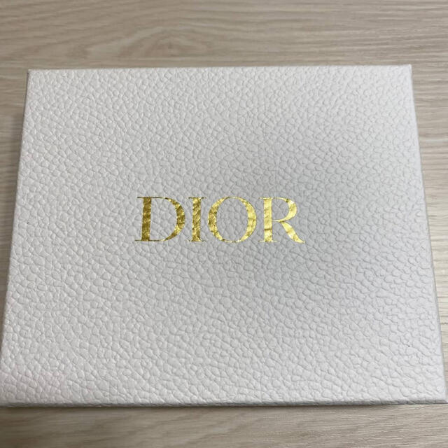 Christian Dior(クリスチャンディオール)の【新品未使用未開封】ディオールバースデーノベルティ コスメ/美容のキット/セット(コフレ/メイクアップセット)の商品写真