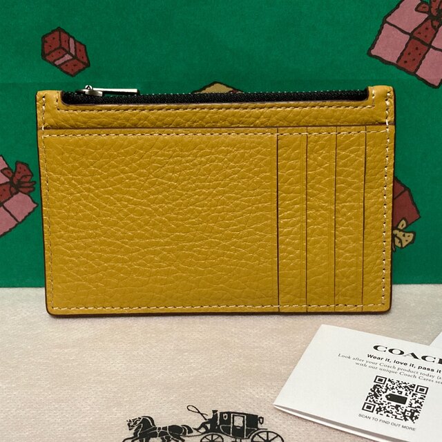 COACH(コーチ)の【COACH X PEANUTS】ジップ カード ケース・スヌーピー レディースのファッション小物(パスケース/IDカードホルダー)の商品写真