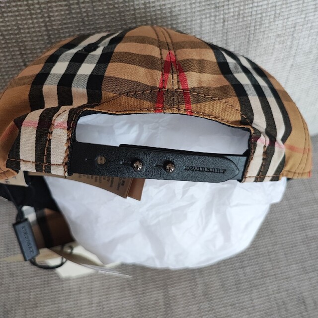 BURBERRY(バーバリー)の【新品】BURBERRY バーバリー　ヴィンテージチェック　キャップ　cap レディースの帽子(キャップ)の商品写真