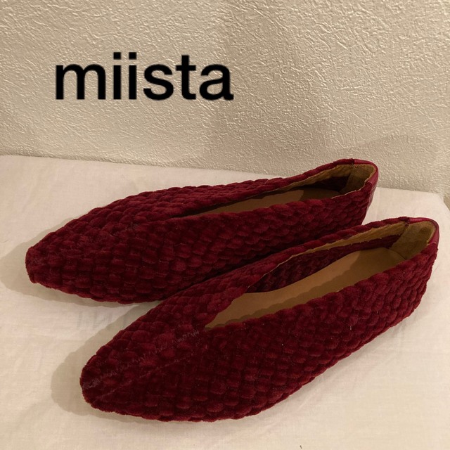 miista(ミスタ)の美品　miista 36300円　赤系　フラットパンプス　フラットシューズ レディースの靴/シューズ(ハイヒール/パンプス)の商品写真