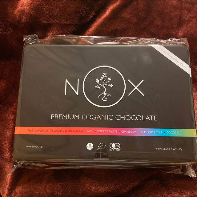 NOXプレミアムオーガニックチョコレート 食品/飲料/酒の食品(菓子/デザート)の商品写真