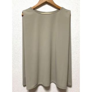 ユニクロ(UNIQLO)のUNIQLO  ユニクロ　クレープジャージーT ノースリーブ(シャツ/ブラウス(半袖/袖なし))