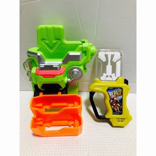 仮面ライダーエグゼイド DXキメワザスロットホルダー&爆走バイクガシャット