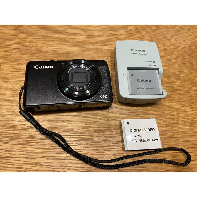 Canon PowerShot S90カメラ