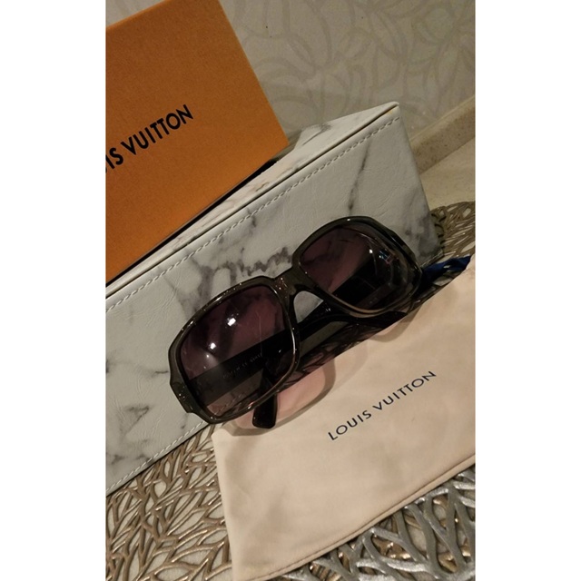 LOUIS VUITTON - ♢Louis Vuitton✨美品 箱付き♢サングラスの通販 by