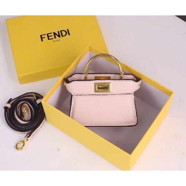 100%本物保証! - FENDI FENDI フェンディ ピーカブー fendi