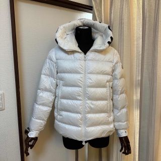 モンクレール(MONCLER)のUSED MONCLER SALZMAN TG2 白　他1点(ダウンジャケット)