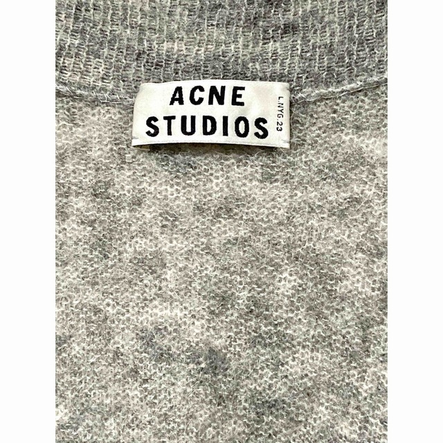 Acne Studios(アクネストゥディオズ)のアクネストゥディオズ　acne レディース　モヘア　カーディガン　ニットセーター レディースのトップス(カーディガン)の商品写真