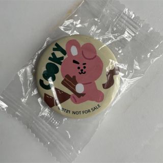 ビーティーイシビル(BT21)のBT21 COOKY 缶バッジ　くら寿司(バッジ/ピンバッジ)