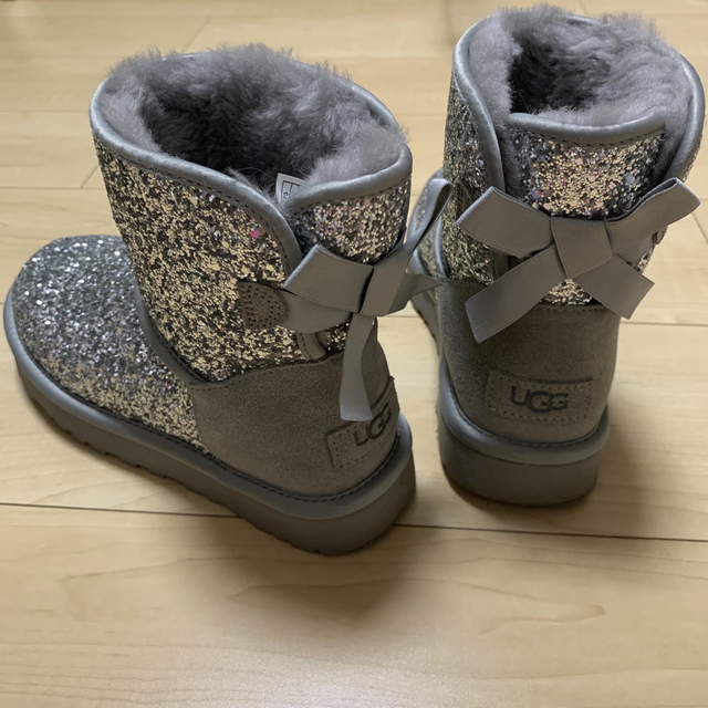 新品 UGG アグ クラシック ミニ ボウ コスモス 新品 ラメ ブラック ...