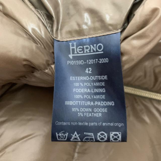 HERNO(ヘルノ)のヘルノ ダウンコート サイズ42 M美品  - レディースのジャケット/アウター(ダウンコート)の商品写真