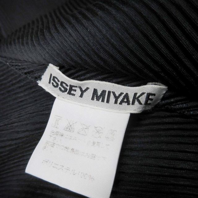 ISSEY MIYAKE(イッセイミヤケ)の美品 01SS イッセイミヤケ プリーツプリーズ 変形 プリーツ ジャケット レディースのジャケット/アウター(その他)の商品写真