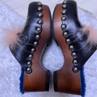 FENDI - 希少 FENDI フェンディ 厚底ファー ビジュ スタッズ サボ