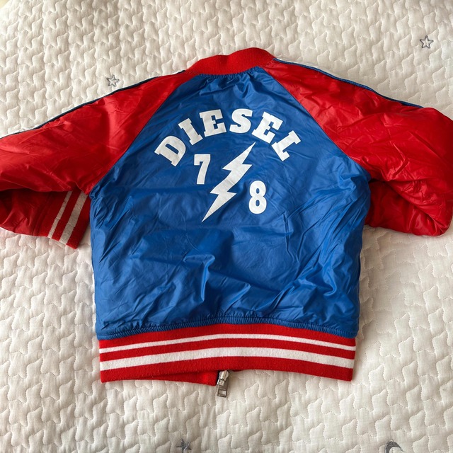 DIESEL(ディーゼル)のDIESEL リバーシブルスタジャン 90cm キッズ/ベビー/マタニティのキッズ服男の子用(90cm~)(ジャケット/上着)の商品写真