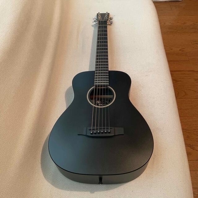 Martin(マーティン)のMARTIN LX BLACK 楽器のギター(アコースティックギター)の商品写真