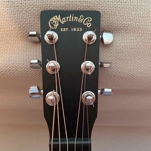 Martin(マーティン)のMARTIN LX BLACK 楽器のギター(アコースティックギター)の商品写真