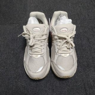 ニューバランス(New Balance)の新品ニューバランス　ML2002R3ベージュ(スニーカー)