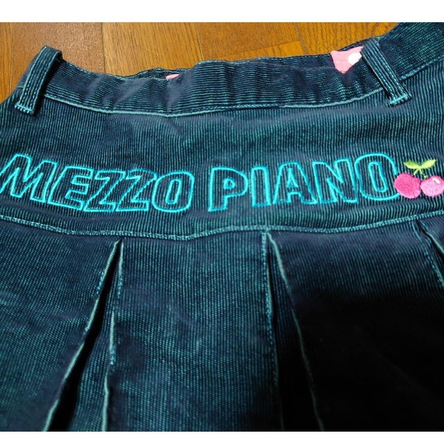 mezzo piano(メゾピアノ)のメゾピアノ　スカート　150 キッズ/ベビー/マタニティのキッズ服女の子用(90cm~)(スカート)の商品写真