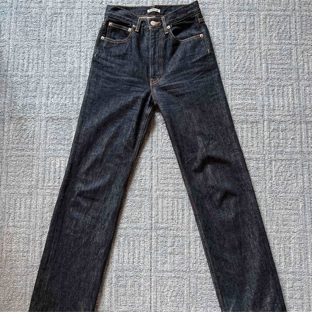 AURALEE(オーラリー)のAURALEE  HARD TWIST DENIM 5P PANTS レディースのパンツ(デニム/ジーンズ)の商品写真