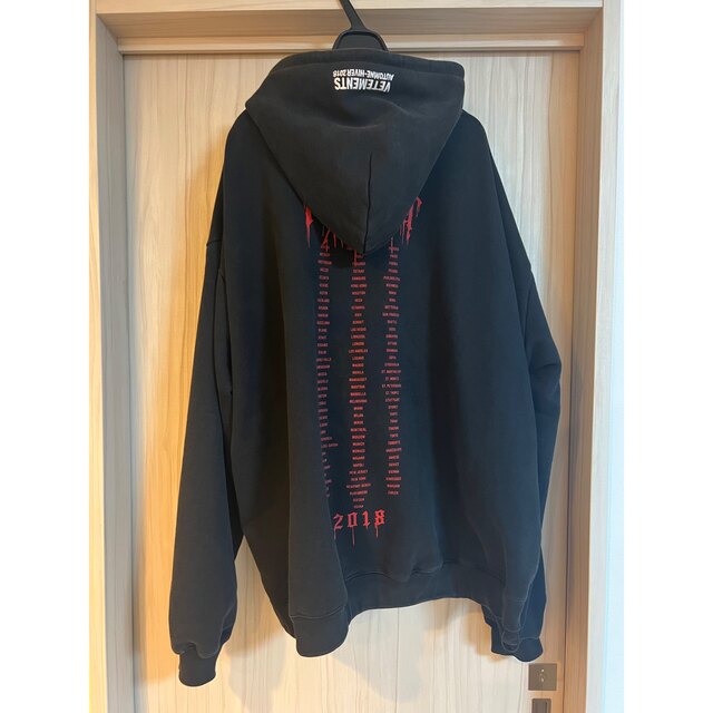 vetements メタルロゴパーカー XSサイズ