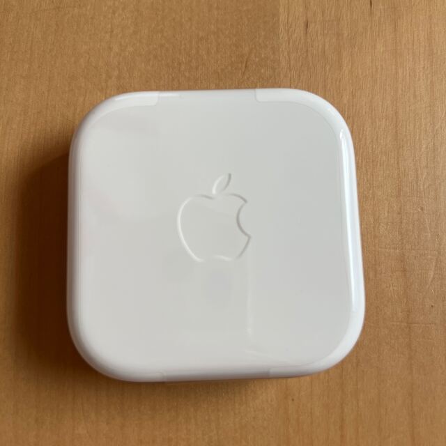Apple(アップル)の｟新品未使用｠iPhone7純正　イヤホン スマホ/家電/カメラのオーディオ機器(ヘッドフォン/イヤフォン)の商品写真