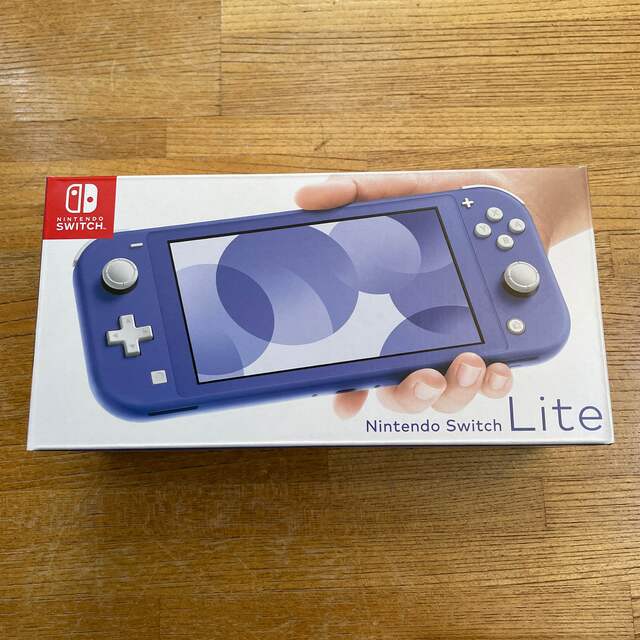 Nintendo Switch(ニンテンドースイッチ)の【新品未開封】switch Lite ブルー　本日ゲオ購入品 エンタメ/ホビーのゲームソフト/ゲーム機本体(家庭用ゲーム機本体)の商品写真