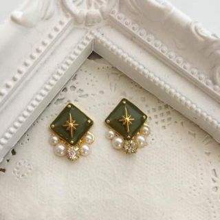 人気！モスグリーン×パールデザイン♡ピアス♡イヤリングに変更出来ます！(ピアス)