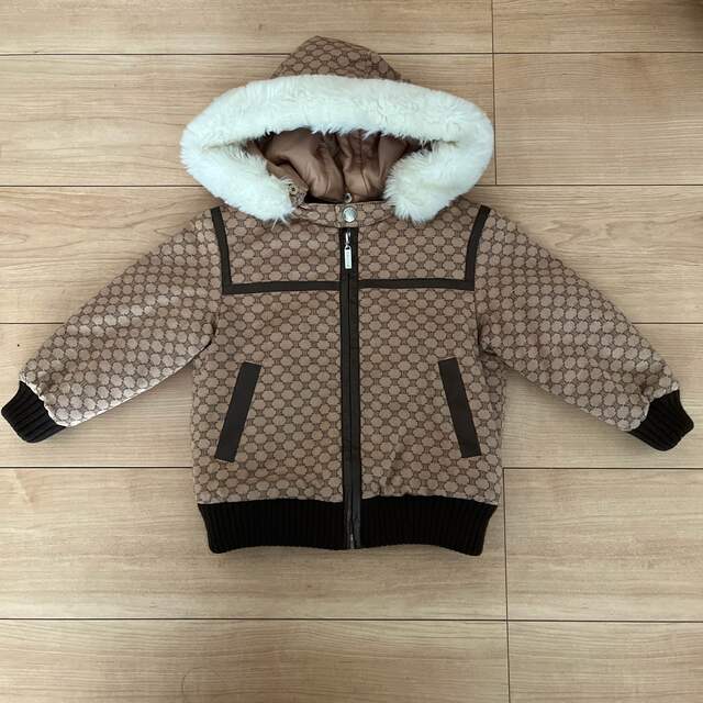 celine(セリーヌ)のセリーヌ　アウター　90サイズ キッズ/ベビー/マタニティのキッズ服男の子用(90cm~)(ジャケット/上着)の商品写真