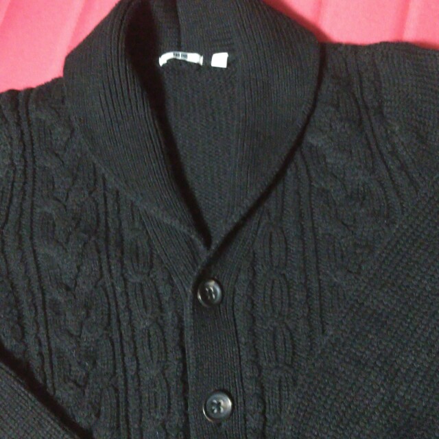 UNIQLO(ユニクロ)のユニクロメンズカーディガン黒M メンズのトップス(ニット/セーター)の商品写真