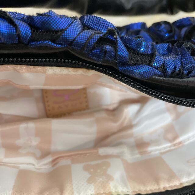 SAVOY(サボイ)の✴️S AVOY✴️青のキラキラな光沢のあるバック✴️ レディースのバッグ(ハンドバッグ)の商品写真