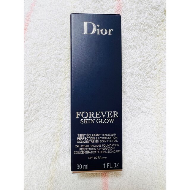 Dior(ディオール)のDior FOREVER SKIN GLOW / 1N コスメ/美容のベースメイク/化粧品(ファンデーション)の商品写真