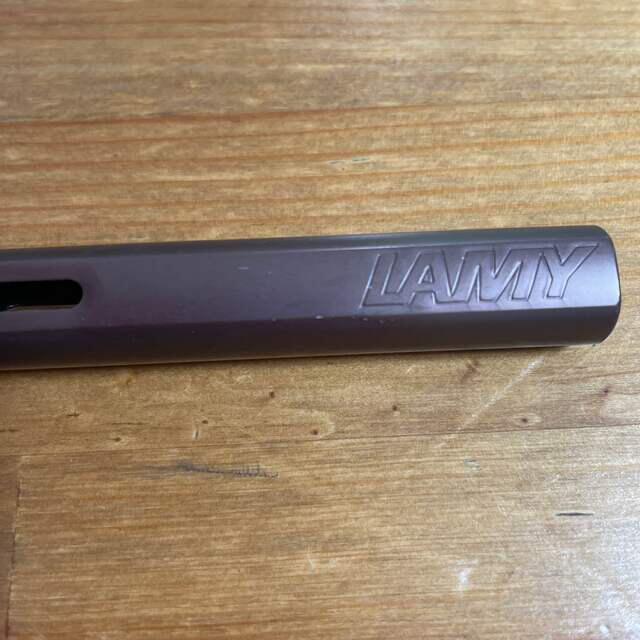 LAMY(ラミー)の【LAMY】未使用⭐︎2010年限定色コーヒー⭐︎万年筆ペン先M インテリア/住まい/日用品の文房具(ペン/マーカー)の商品写真