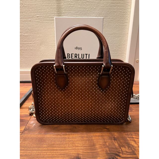 berluti ベルルッティ チェーン アンジュールガリバー ショルダー バッグ berluti ベルルッティ チェーン アンジュールガリバー ショルダー バッグ