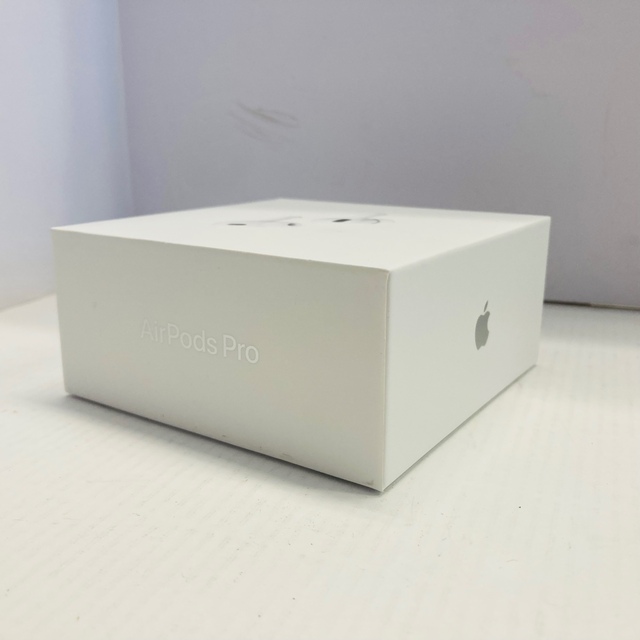 Apple Air Pods Pro 第2世代　新品　MQD83J/A 正規品 1