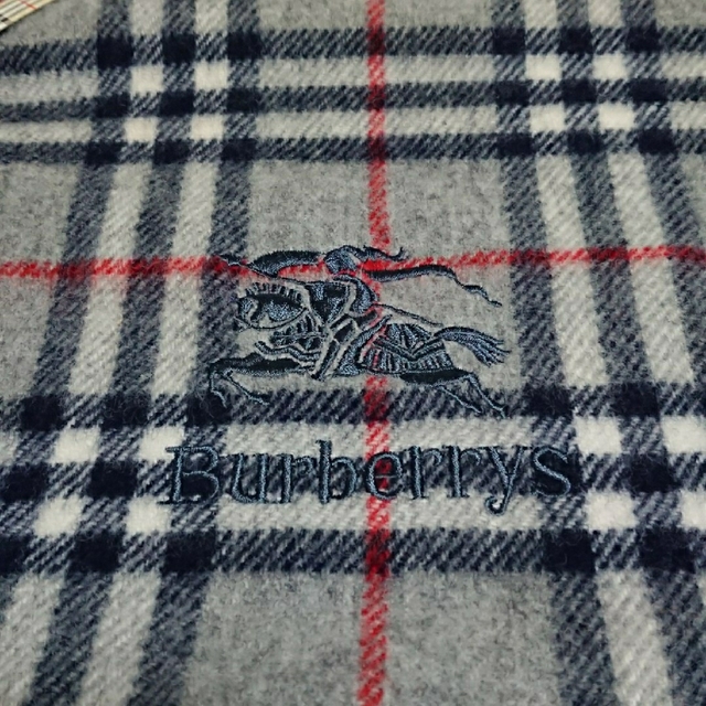 BURBERRY(バーバリー)のBurberrys バーバリー☆ひざ掛け(グレー) レディースのファッション小物(マフラー/ショール)の商品写真