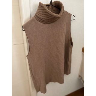 ザラ(ZARA)のZARA タートルニットベスト(ニット/セーター)