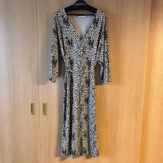 ザラ(ZARA)のみりあ0503様専用です❣️ZARA ザラ　ウエストリボン付きワンピース(ロングワンピース/マキシワンピース)