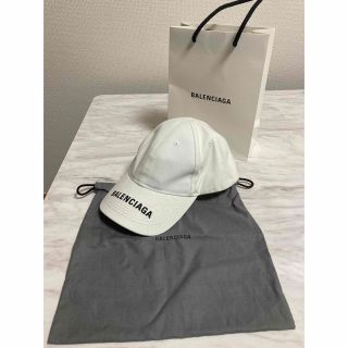 バレンシアガ(Balenciaga)の【美品】BALENCIAGA バレンシアガ　帽子　キャップ　白(キャップ)