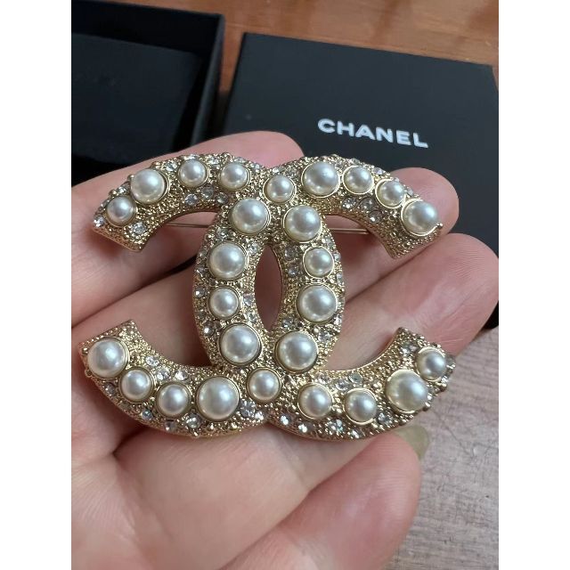 CHANEL - 正規品★CHANEL シャネル★新品ブローチ CCマークの通販 by Dalessio's shop｜シャネルならラクマ