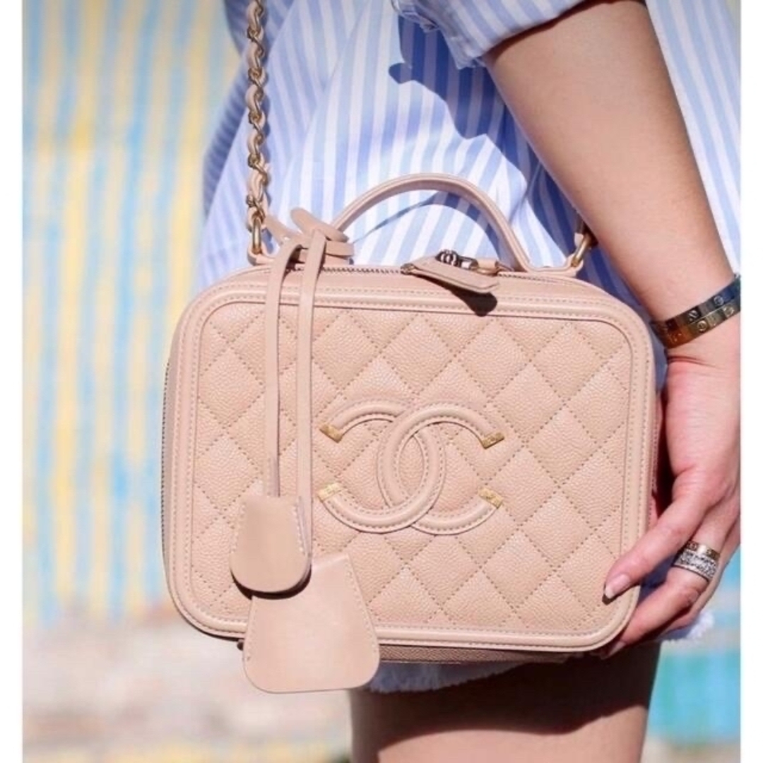 CHANEL - シャネルCCフィリグリーヴァニティケースピンクの通販 CHANEL - シャネルCCフィリグリーヴァニティケースピンクの通販
