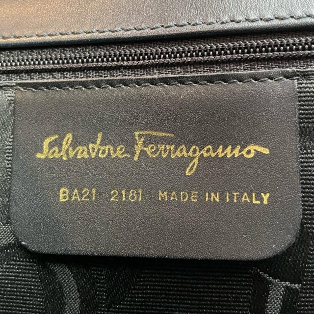 2022年最新入荷 Ferragamo Salvatore - 保存袋 ブラック バッグ