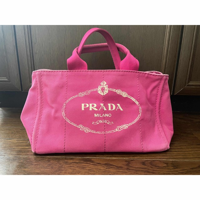 prada カナパ Lサイズ