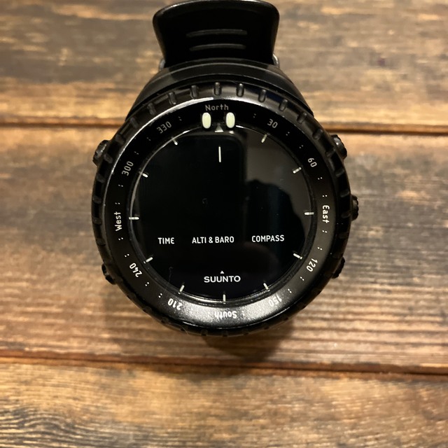 SUUNTO(スント)のスント　コア　オールブラック メンズの時計(腕時計(デジタル))の商品写真