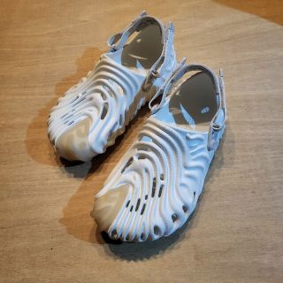 クロックス(crocs)のクロックス サヘレ ベンバリー crocs 26 gr8 白 ホワイト(サンダル)