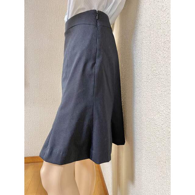 青山(アオヤマ)の美品　anchorwoman スーツスカート　マーメイドライン　ネイビーブルー レディースのスカート(ひざ丈スカート)の商品写真