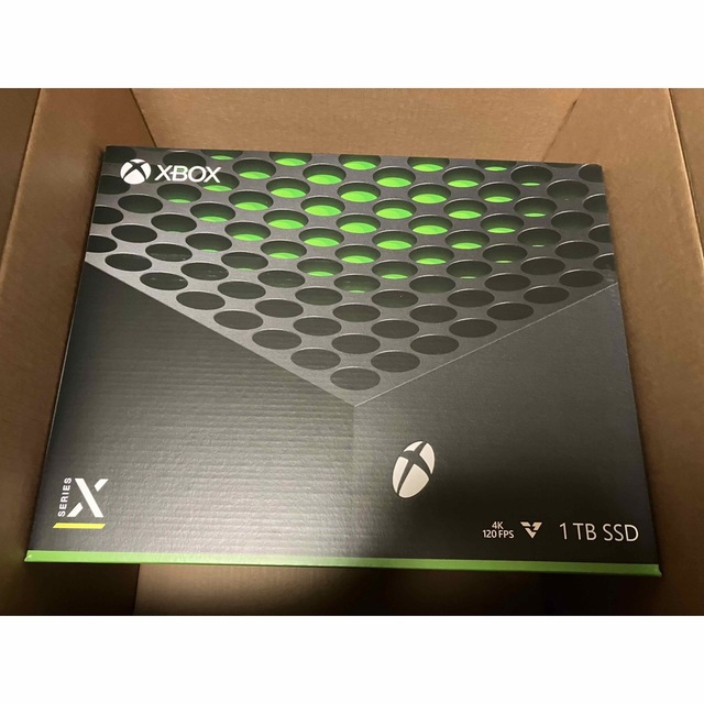 新品未使用品　Microsoft Xbox Series X 本体